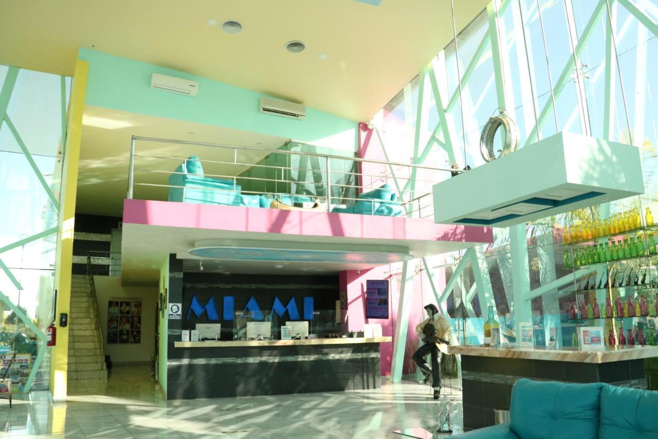 Miami Inn ヌエボ・バジャルタ エクステリア 写真