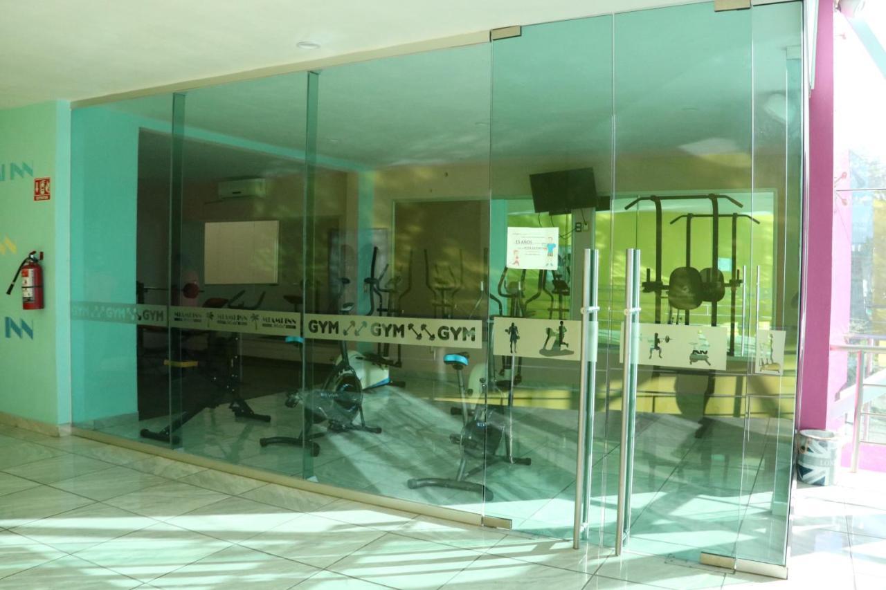 Miami Inn ヌエボ・バジャルタ エクステリア 写真