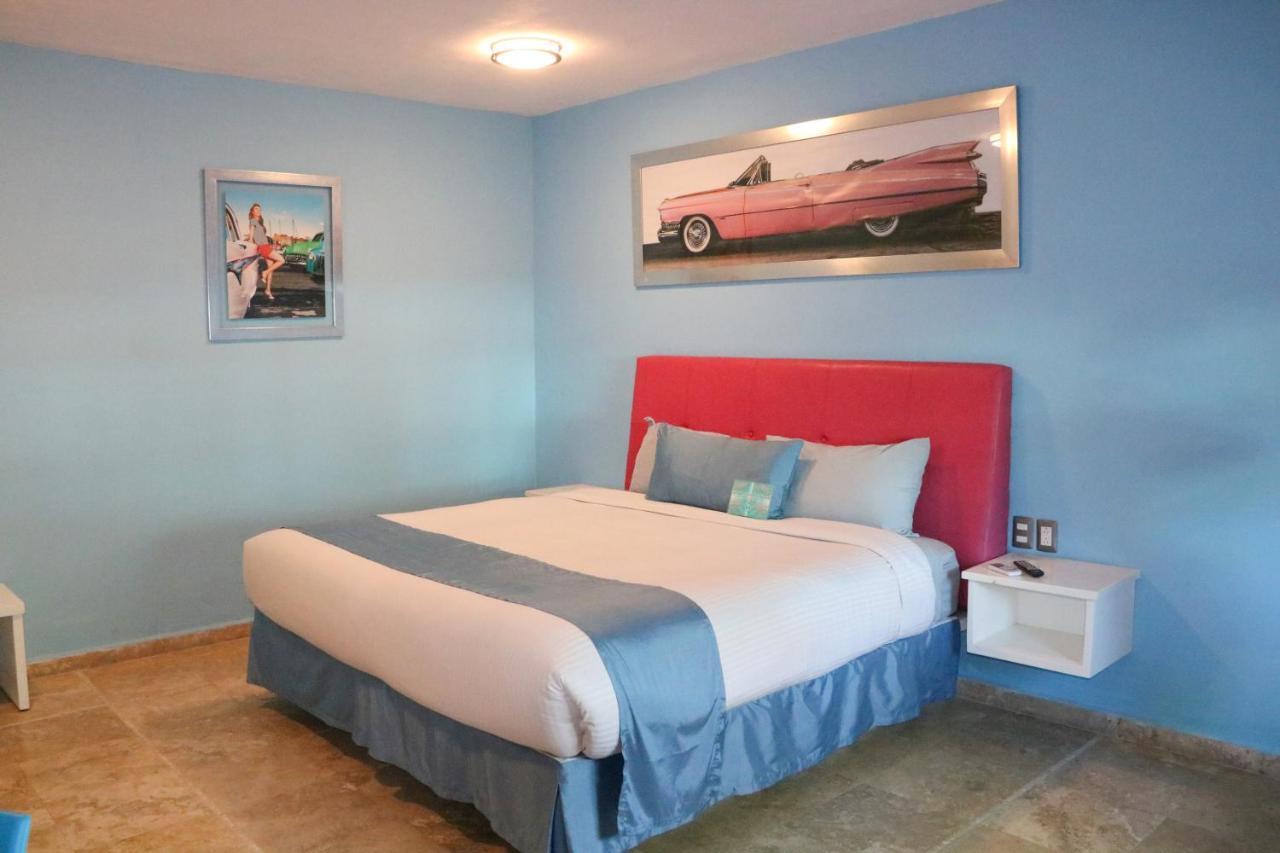 Miami Inn ヌエボ・バジャルタ エクステリア 写真
