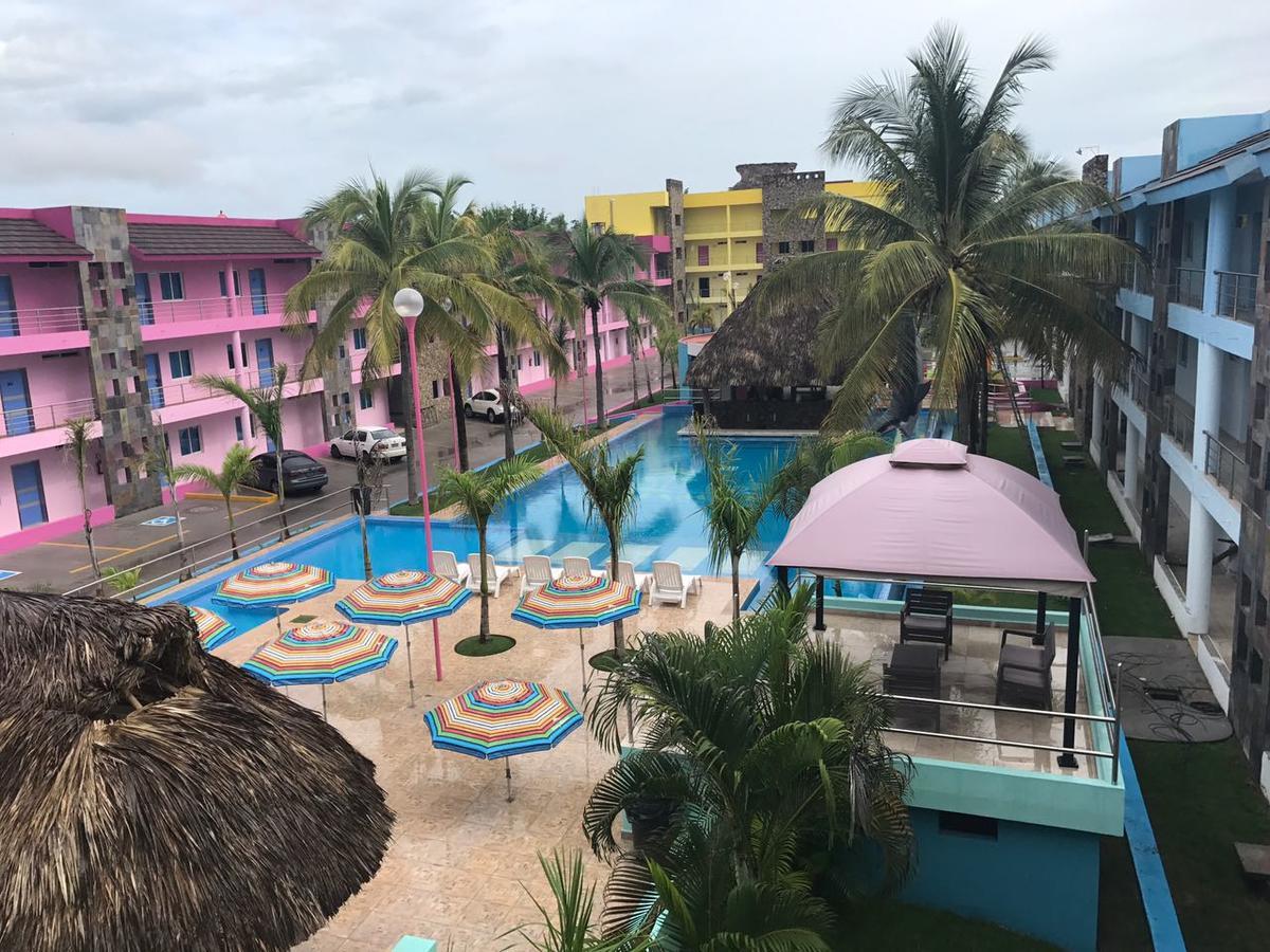 Miami Inn ヌエボ・バジャルタ エクステリア 写真