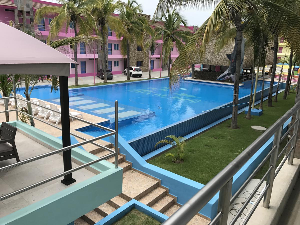 Miami Inn ヌエボ・バジャルタ エクステリア 写真