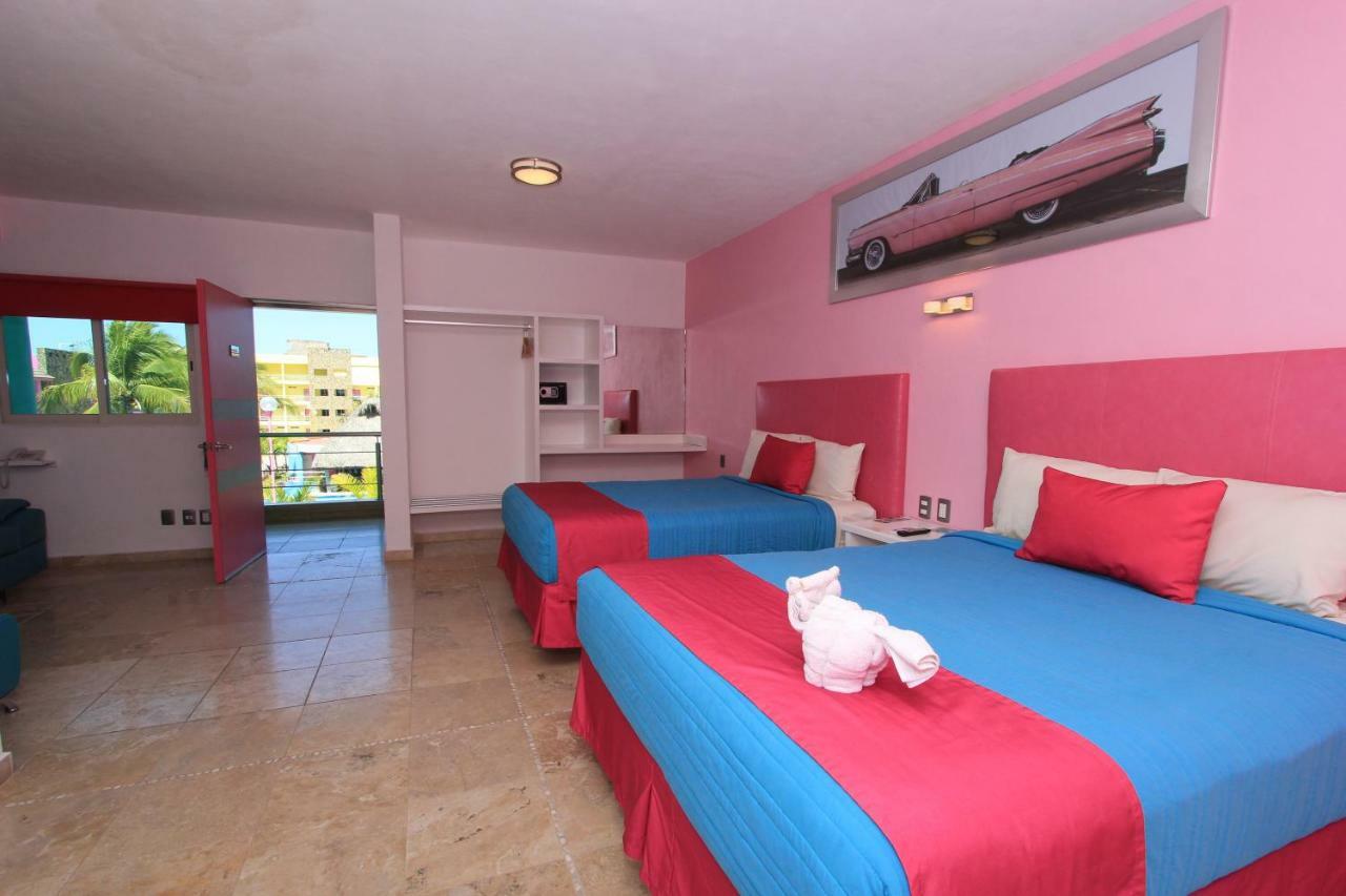 Miami Inn ヌエボ・バジャルタ エクステリア 写真