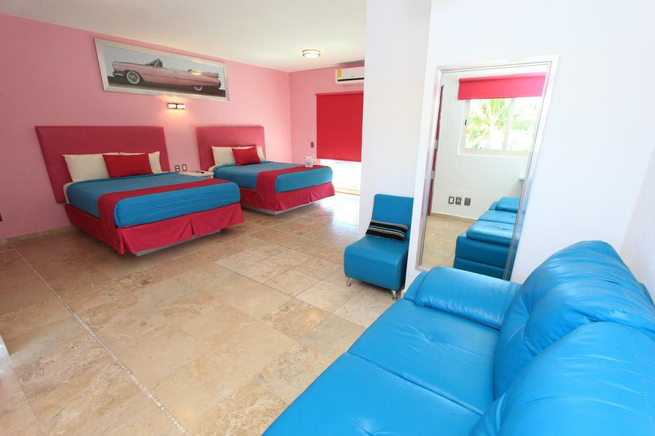 Miami Inn ヌエボ・バジャルタ エクステリア 写真