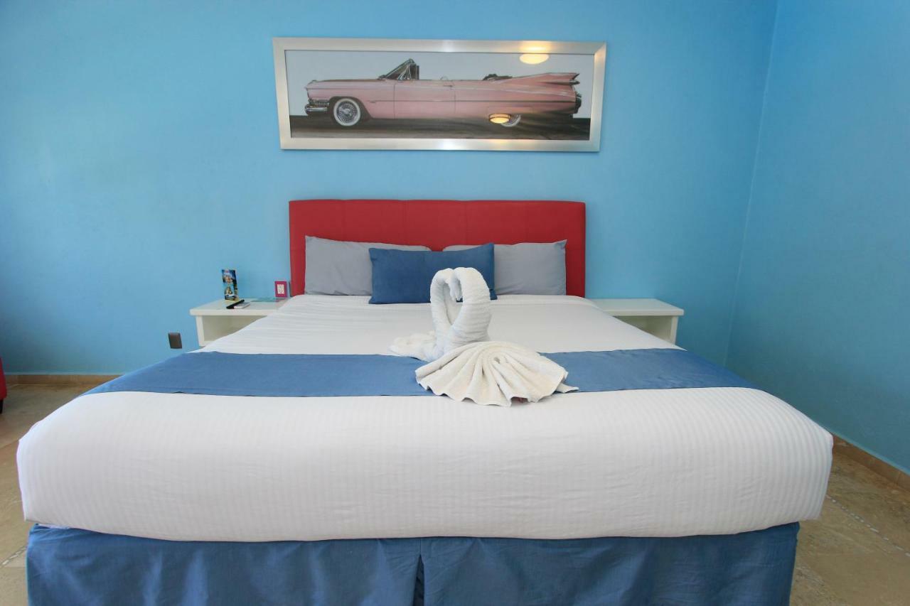Miami Inn ヌエボ・バジャルタ エクステリア 写真